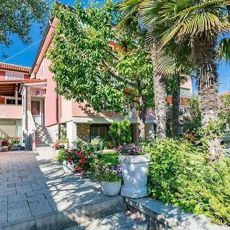 400 Meter Zum * バスカ