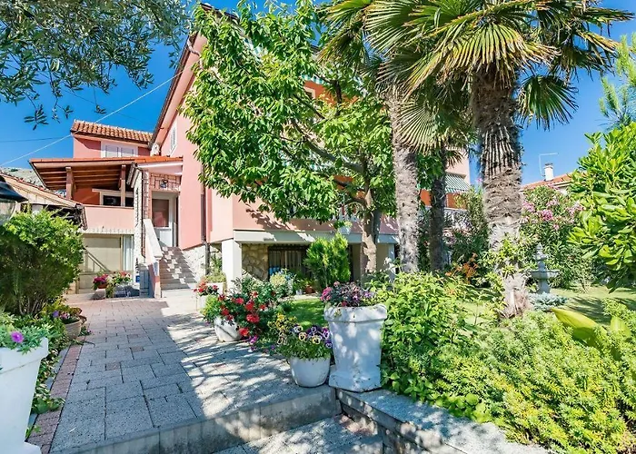 400 Meter Zum * Baska (Krk)